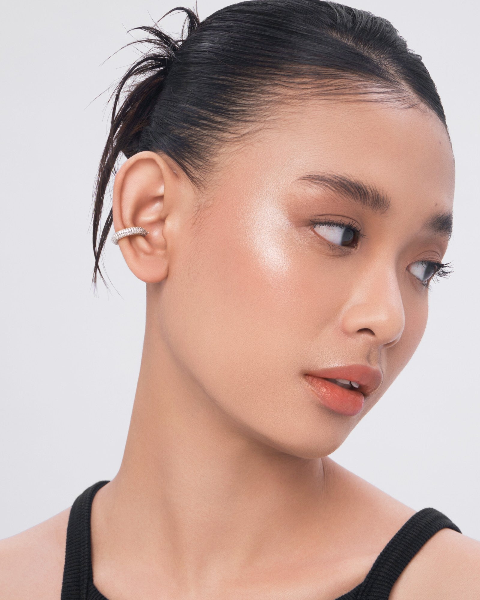 Gloss bejewelled ear cuff - ambi Jewelry