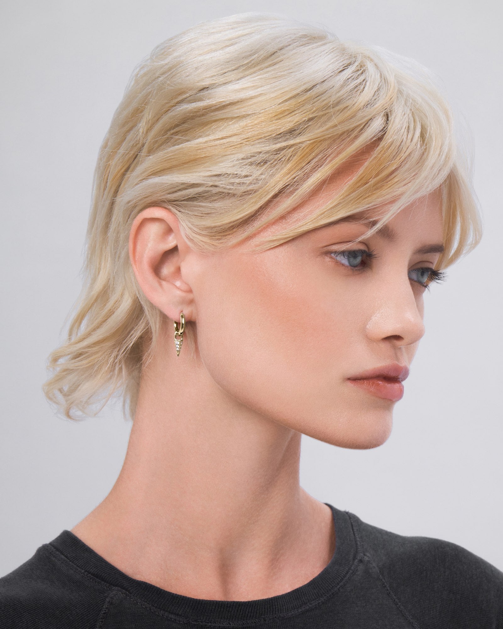 Gradient huggie earring - ambi Jewelry