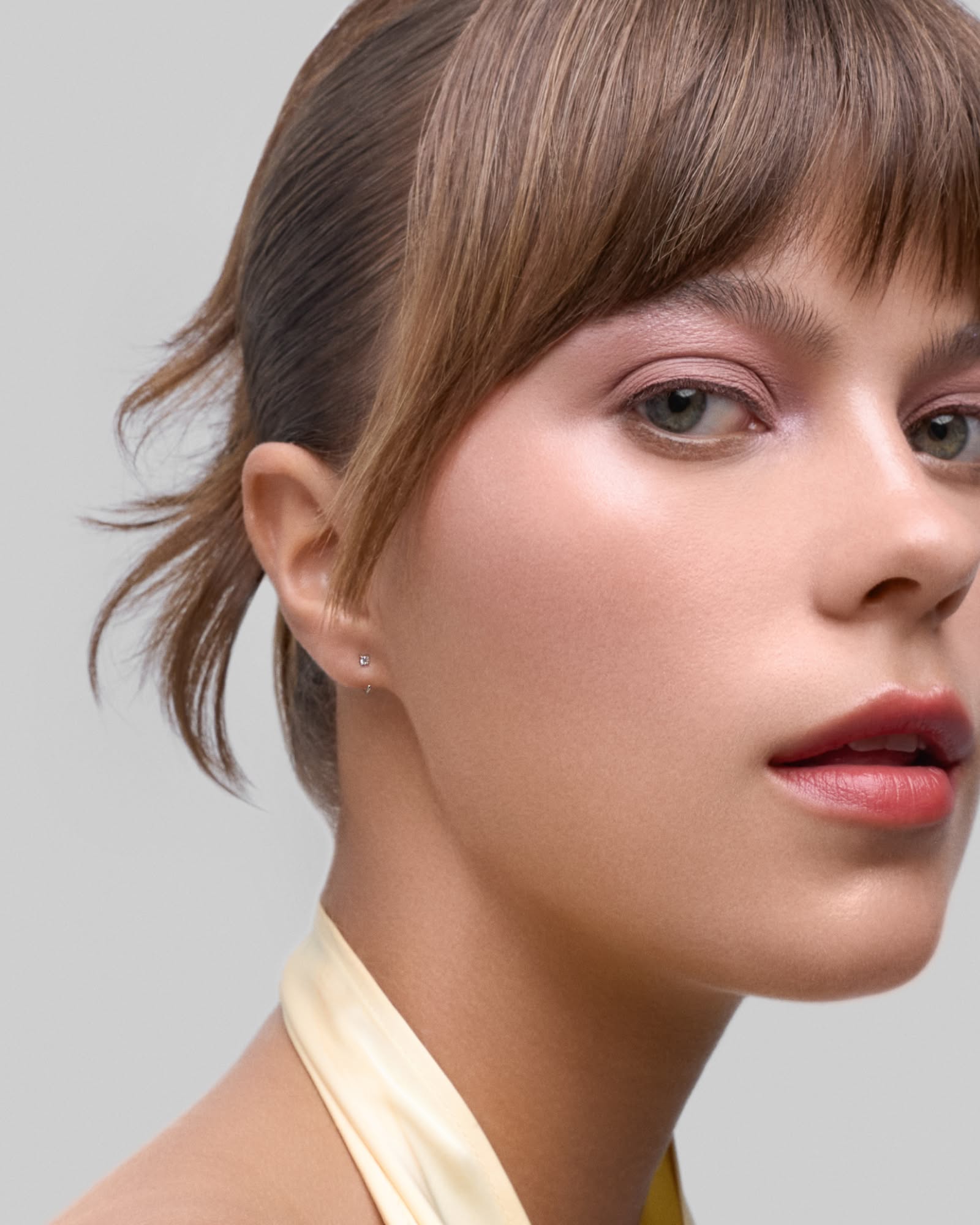 Odette open huggie earring - ambi Jewelry